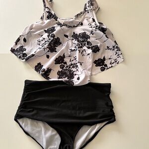 SHEIN Black and White Floral Swim Set
